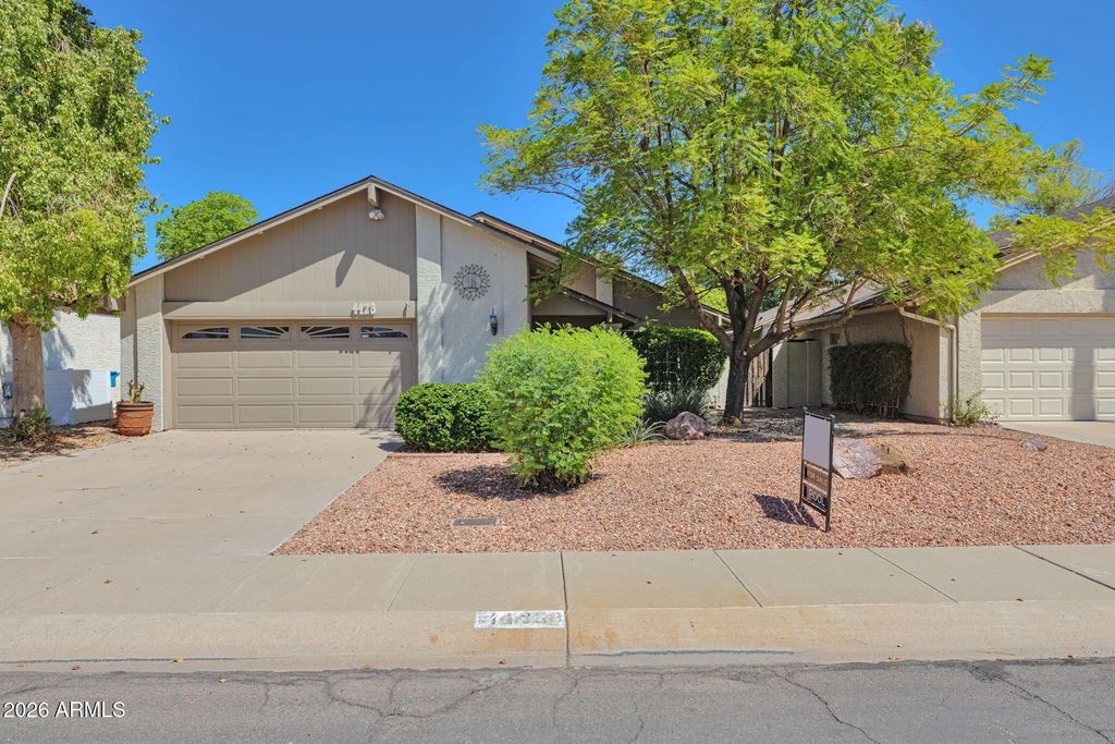 4428 W Mcrae Way, Glendale