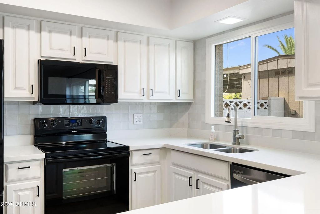 8548 E Mcdonald Drive, Scottsdale