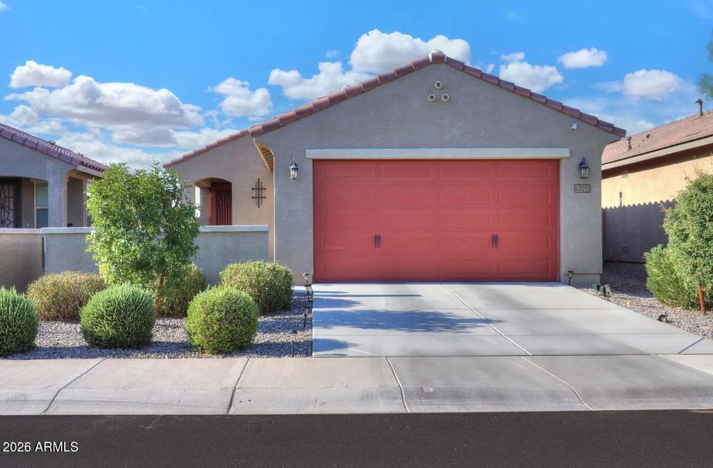 40010 W Rio Lobo Drive, Maricopa