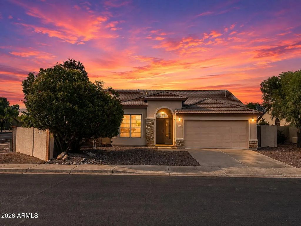 8228 W Palmaire Avenue, Glendale