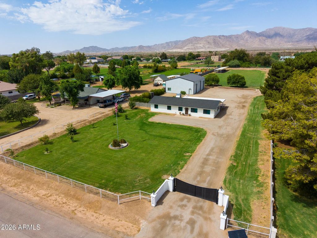 7350 N 185th Avenue, Waddell