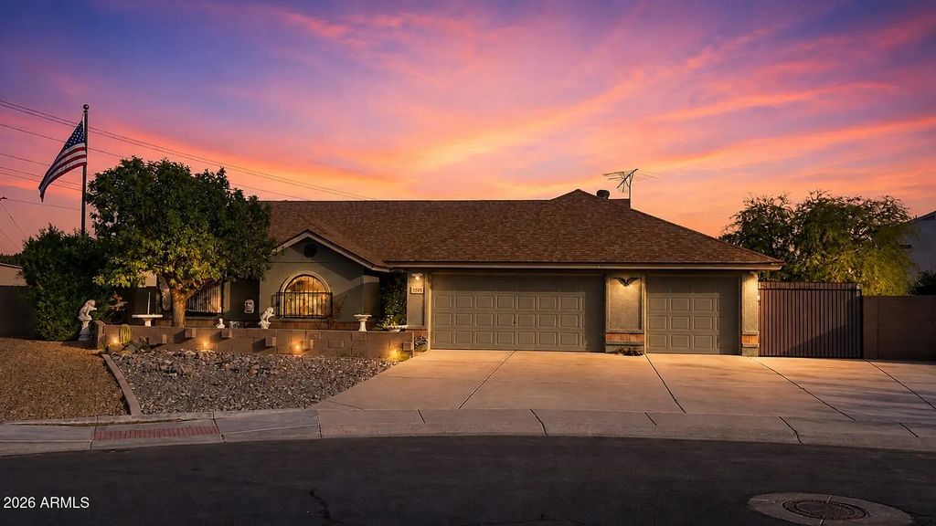 7507 W Brown Street, Peoria
