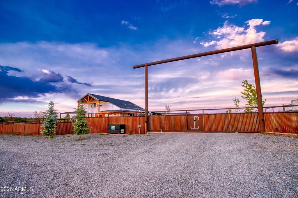 1093 School House Lane, Show Low