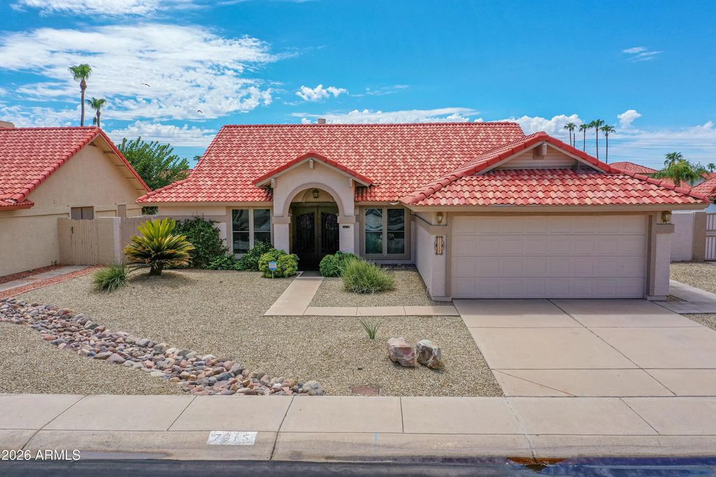 7615 W Julie Drive, Glendale