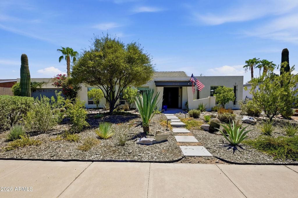 3529 E Cannon Drive, Phoenix
