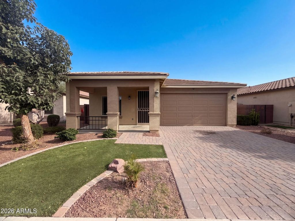 810 W Whistling Thorn Avenue, San Tan Valley