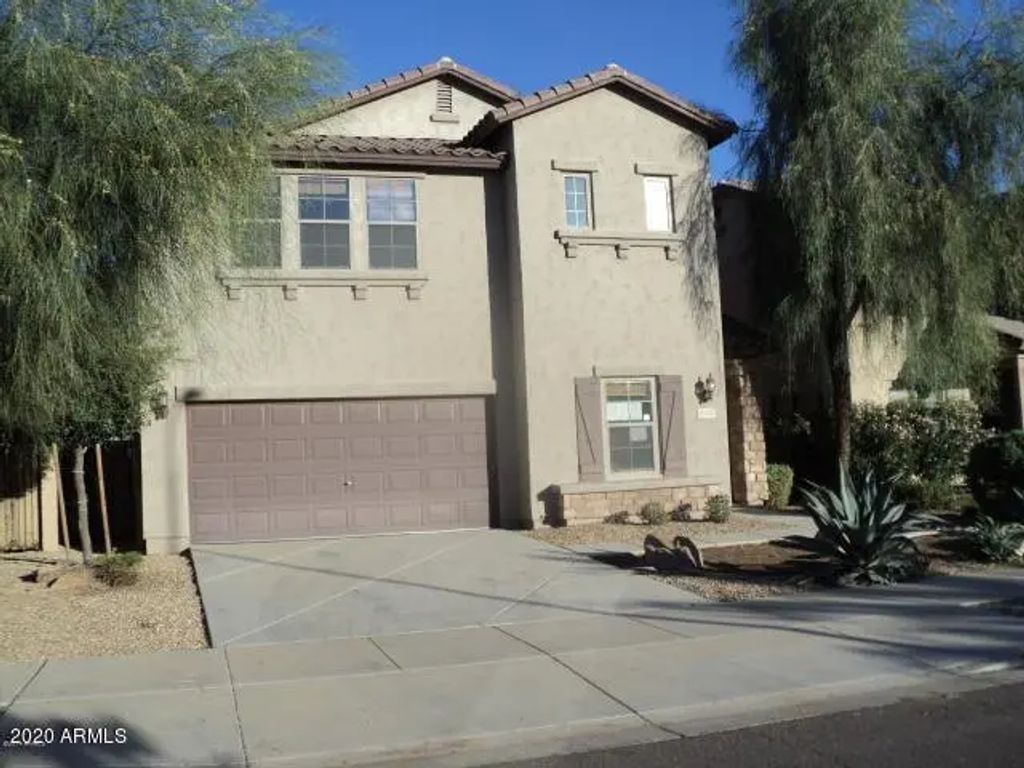 8909 S 58th Lane, Laveen