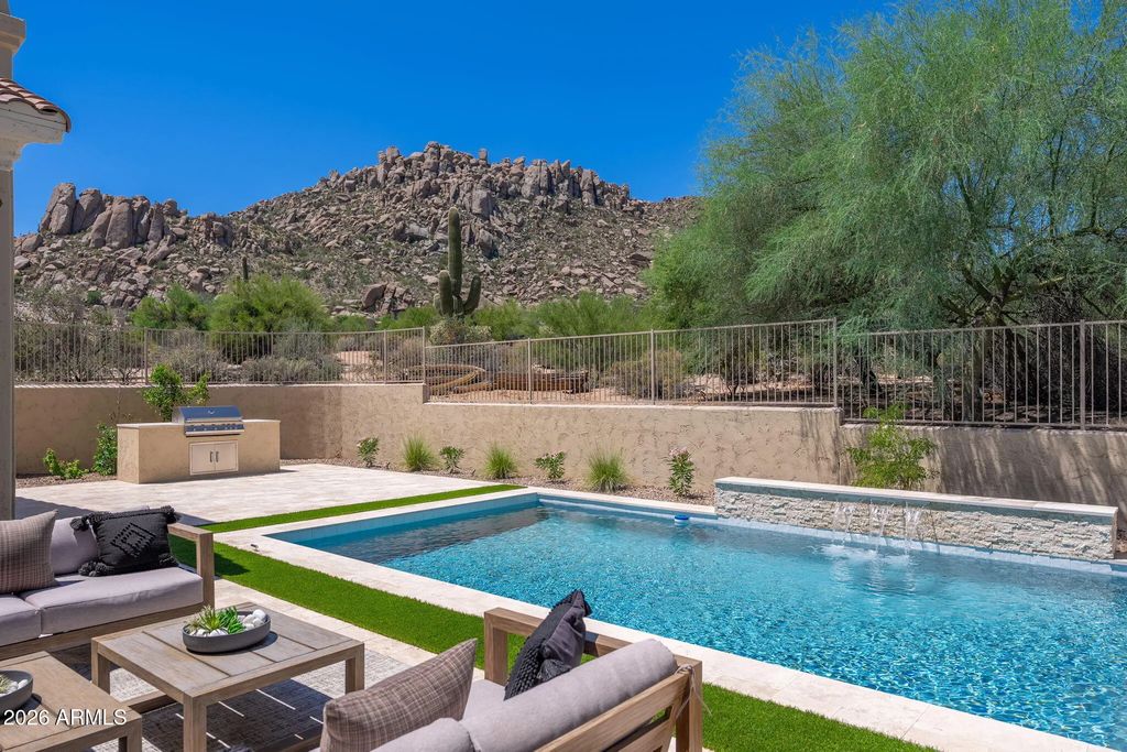 11552 E Desert Holly Drive, Scottsdale