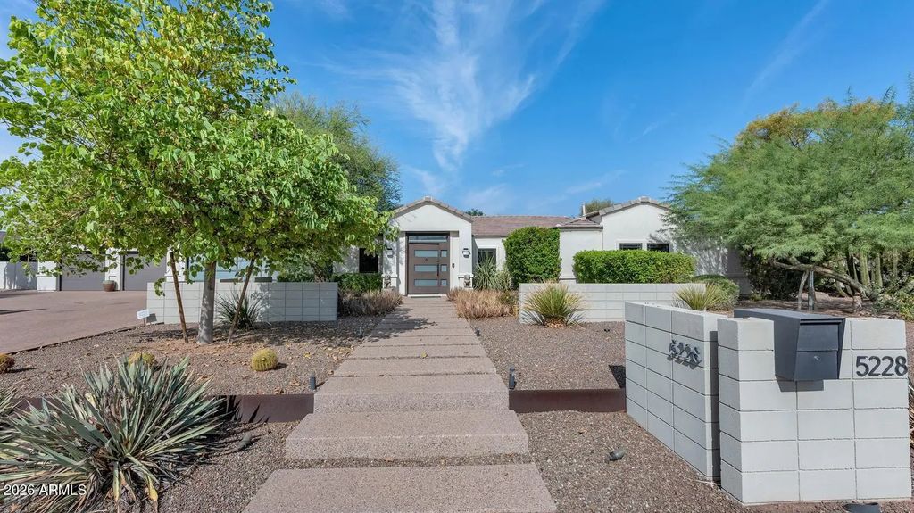 5228 N 70th Place, Paradise Valley