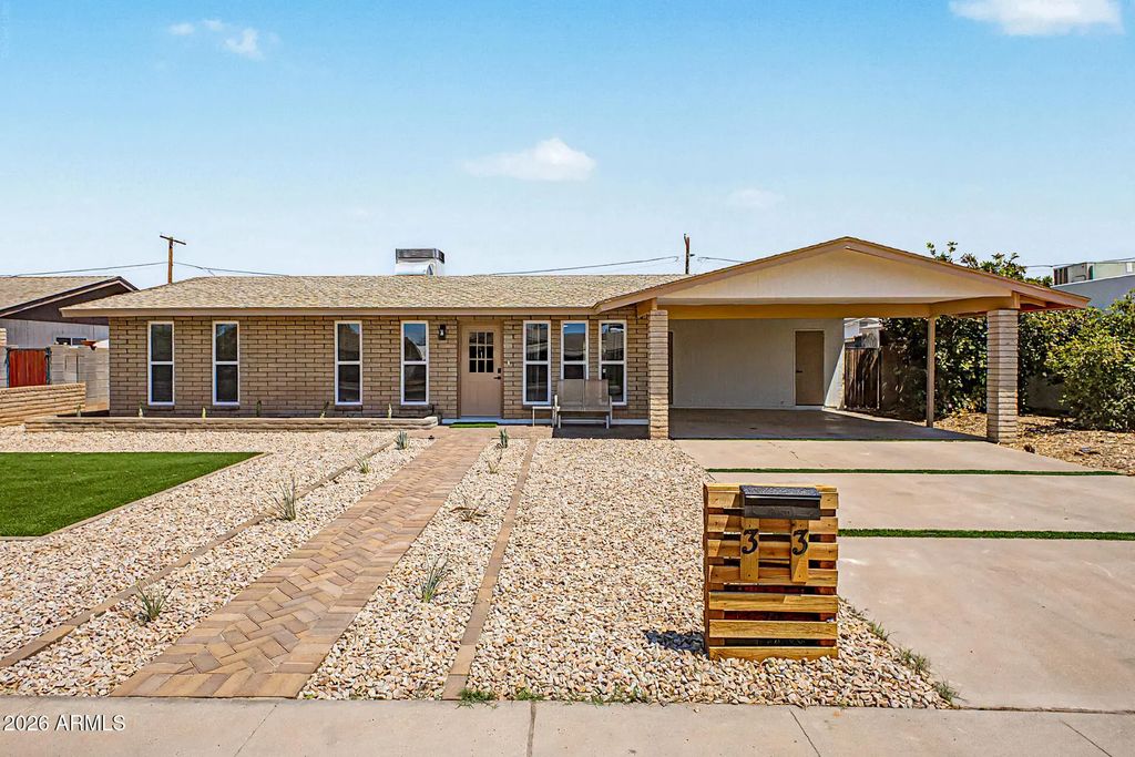 33 S Pueblo Street, Gilbert