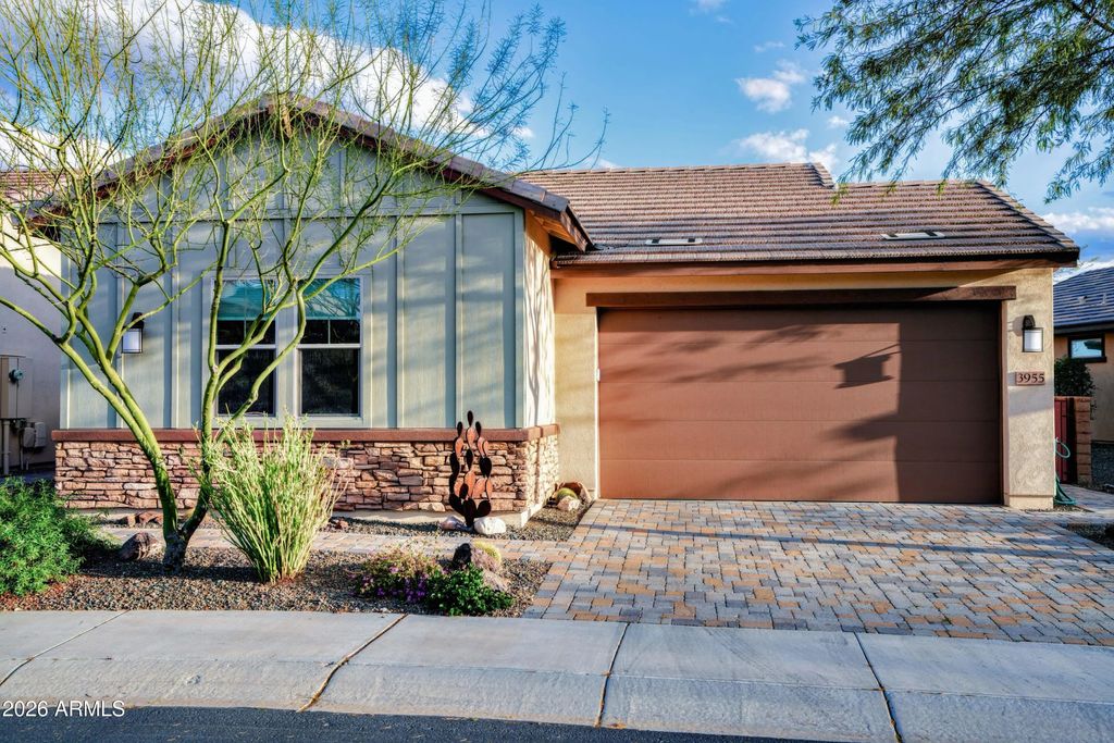 3955 Goldmine Canyon Way, Wickenburg