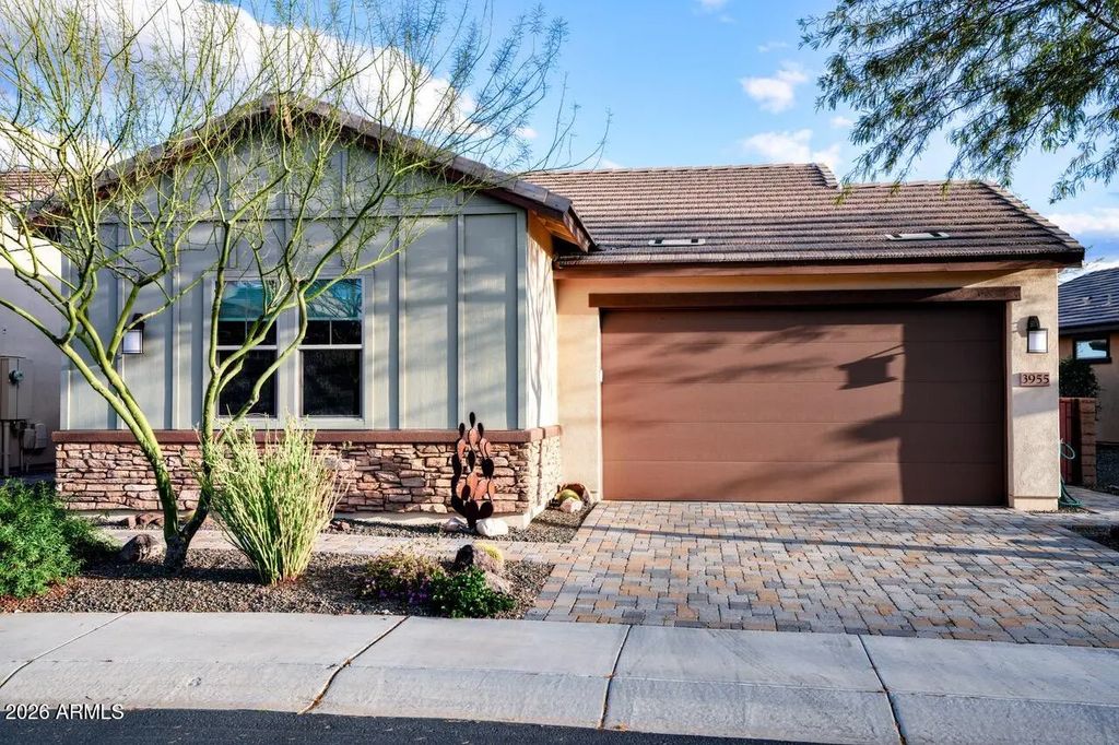 3955 Goldmine Canyon Way, Wickenburg