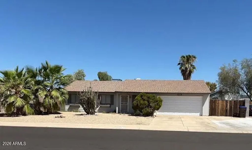 6826 W Canterbury Drive, Peoria