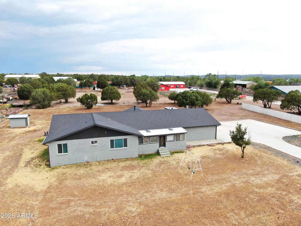 2891 E Adams, Show Low