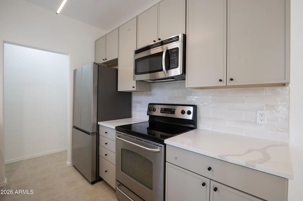 14145 N 92nd Street (unit 1039), Scottsdale