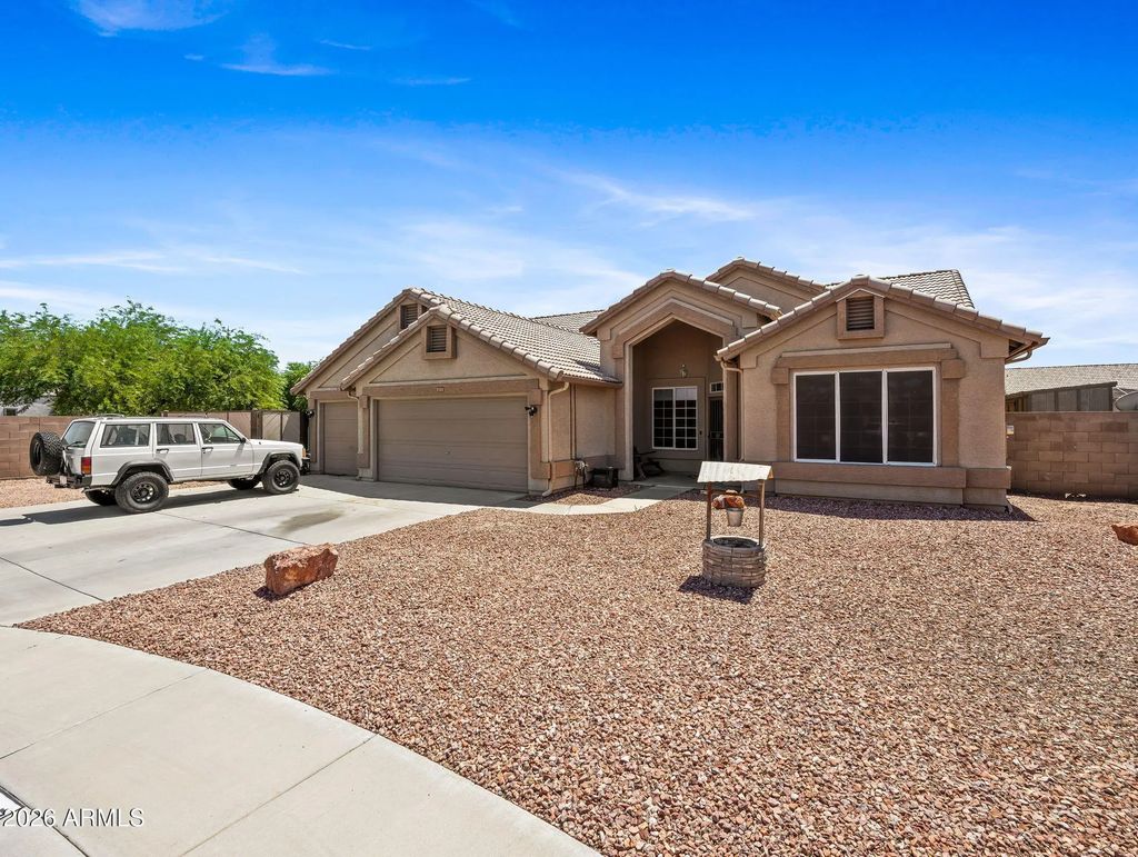 7727 W Voltaire Avenue, Peoria