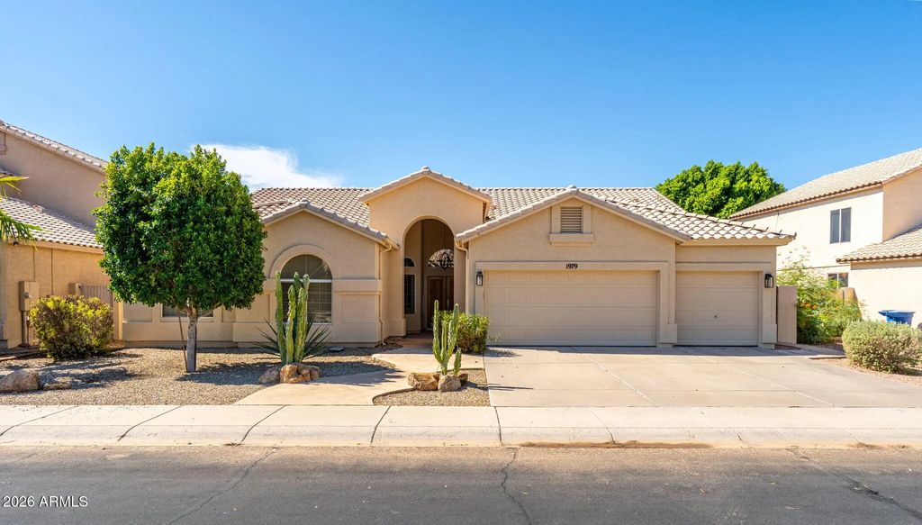 1979 E Chilton Drive, Tempe
