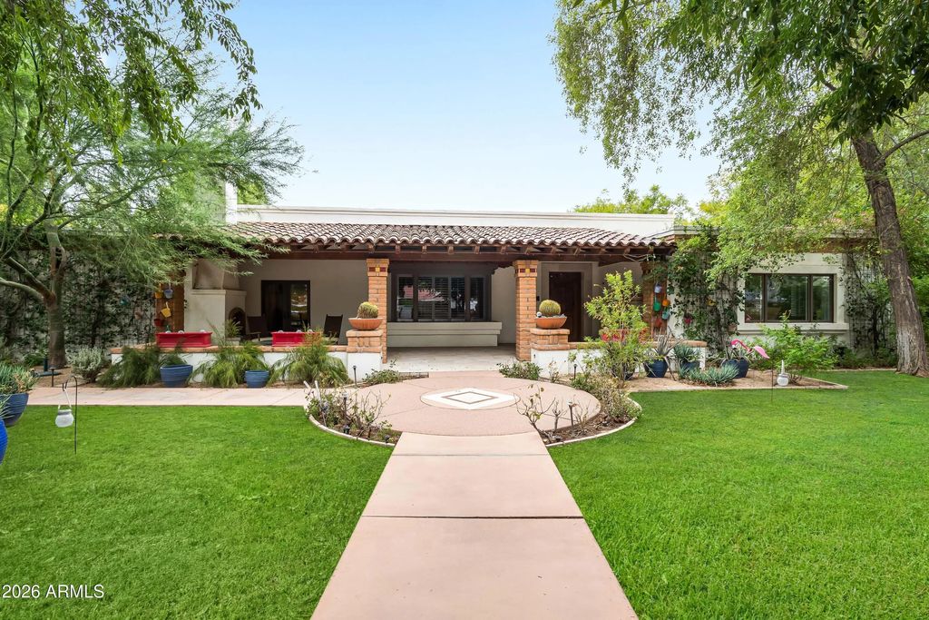 8219 N 74th Place, Scottsdale
