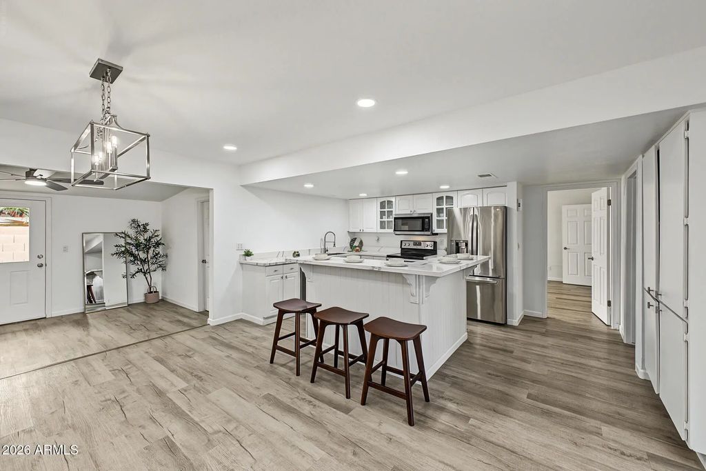 2613 E Michigan Avenue, Phoenix