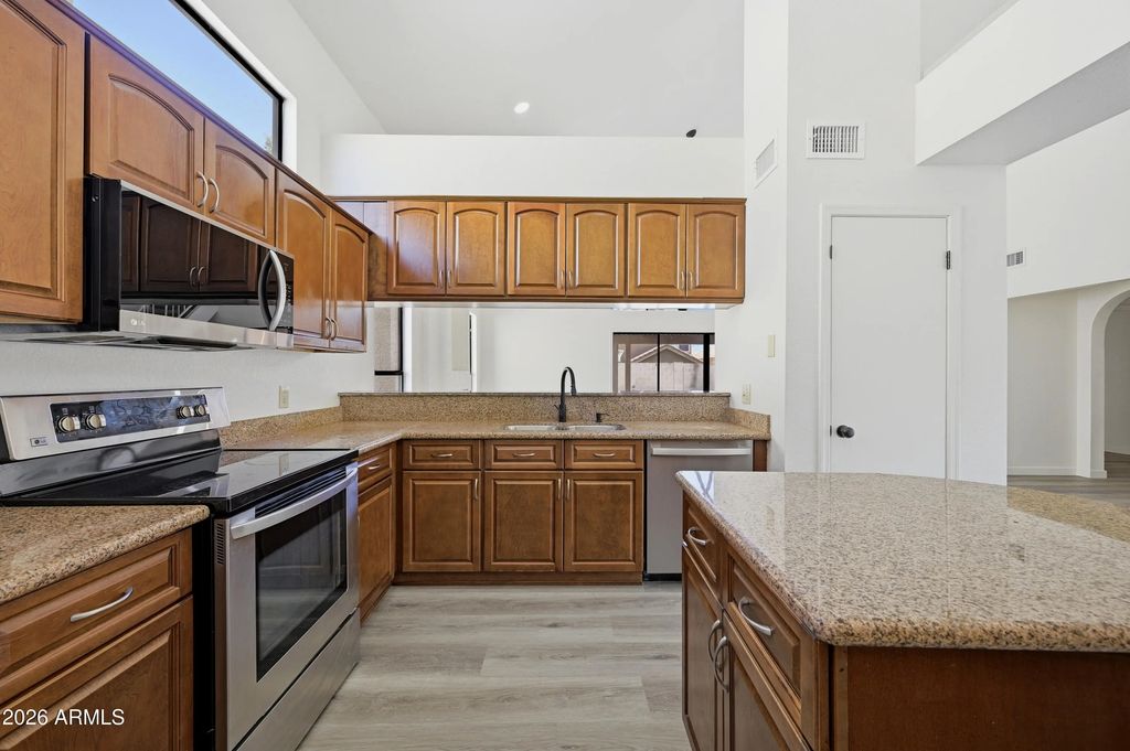 14433 S 41st Place, Phoenix