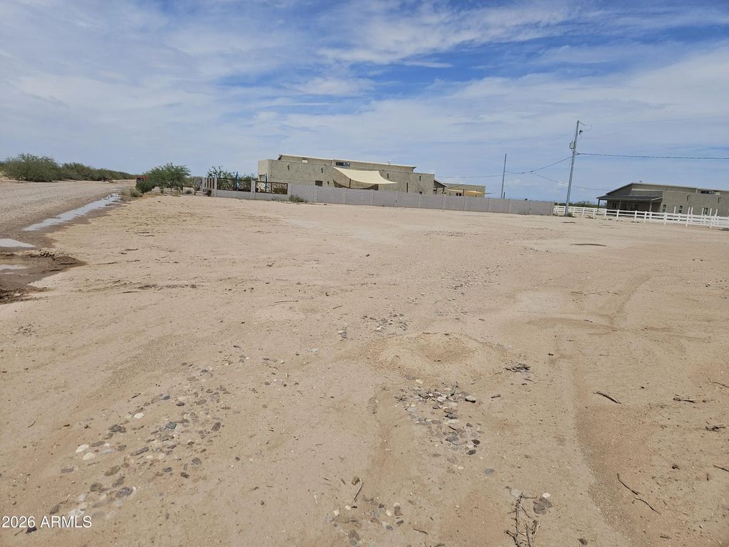 4205 N Valley Road (unit 1g), Eloy