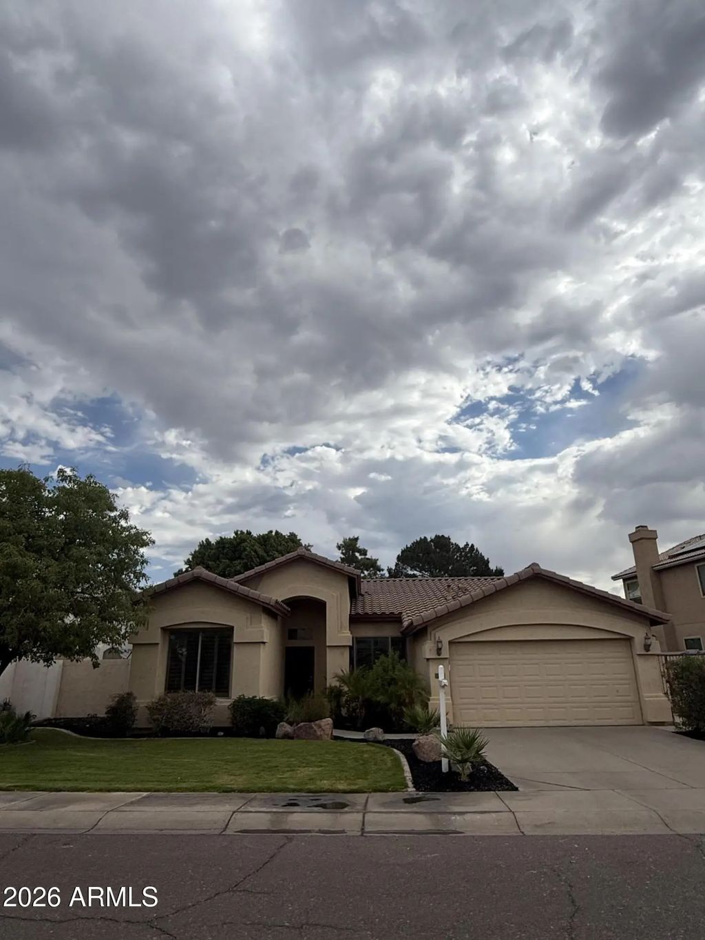312 W Angela Drive, Phoenix