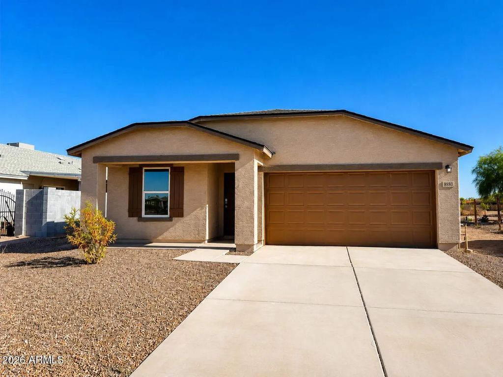 8980 W Raven Drive, Arizona City