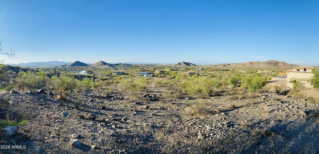 9694 S Santo Tomas Drive (unit 32), Goodyear