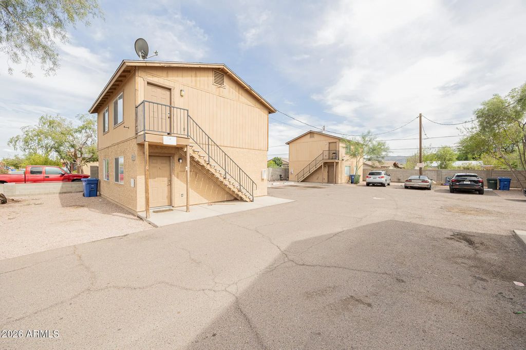 2443 E Mobile Lane (unit Apt 201), Phoenix