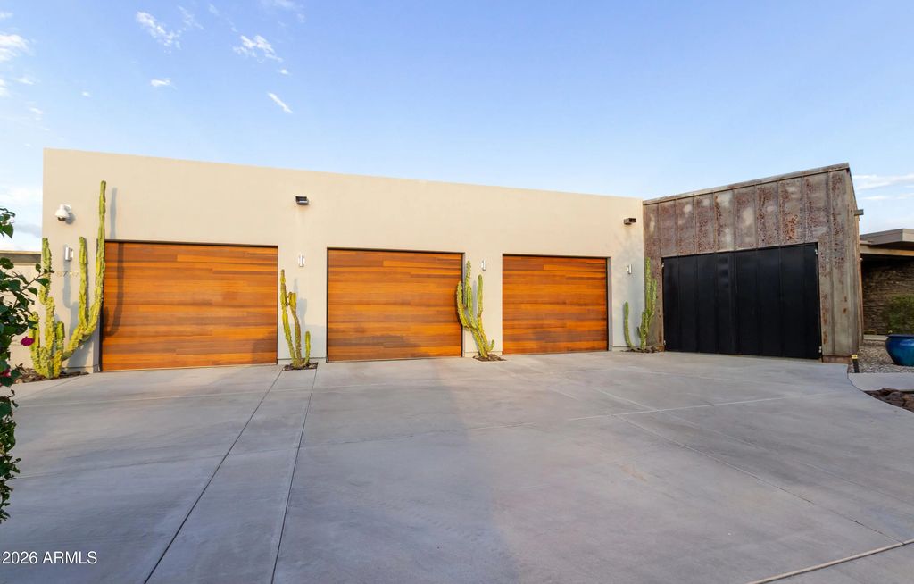 8787 E Whispering Wind Drive, Scottsdale