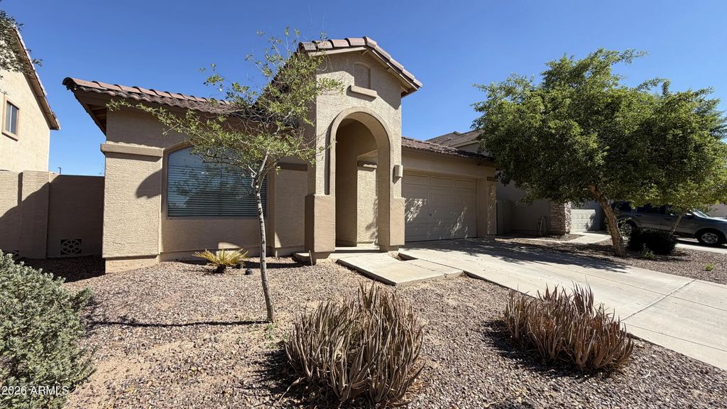 3905 E Cloudburst Drive, Gilbert