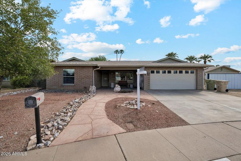 9823 N 48th Drive, Glendale