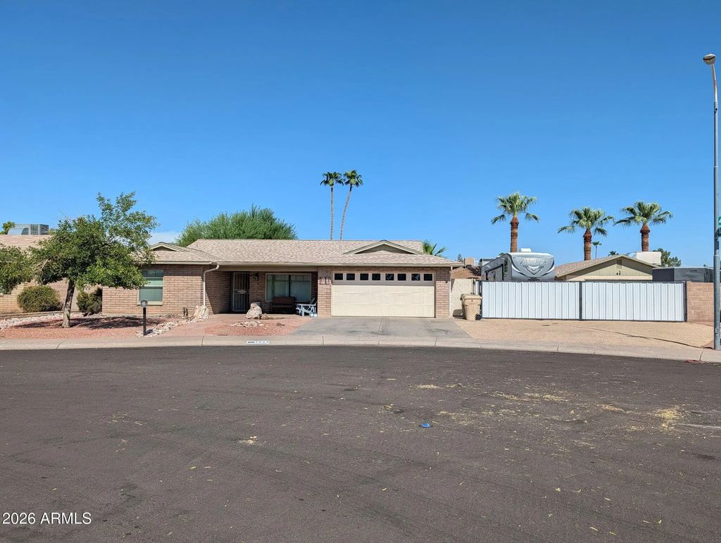 9823 N 48th Drive, Glendale
