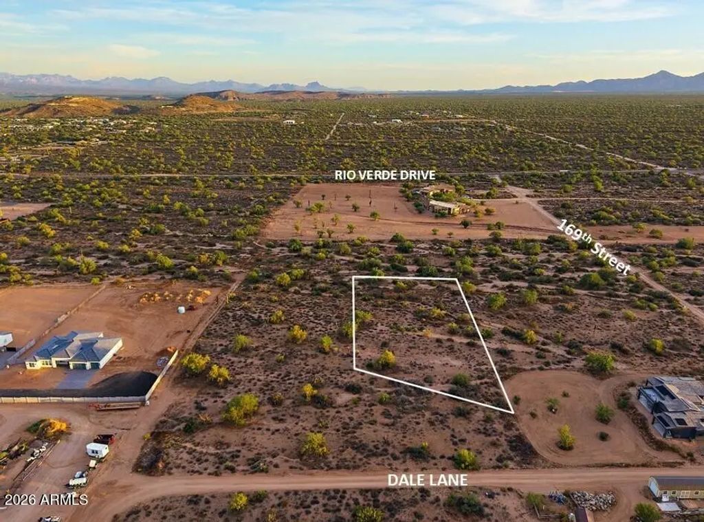 E Dale B Lane (unit -), Scottsdale