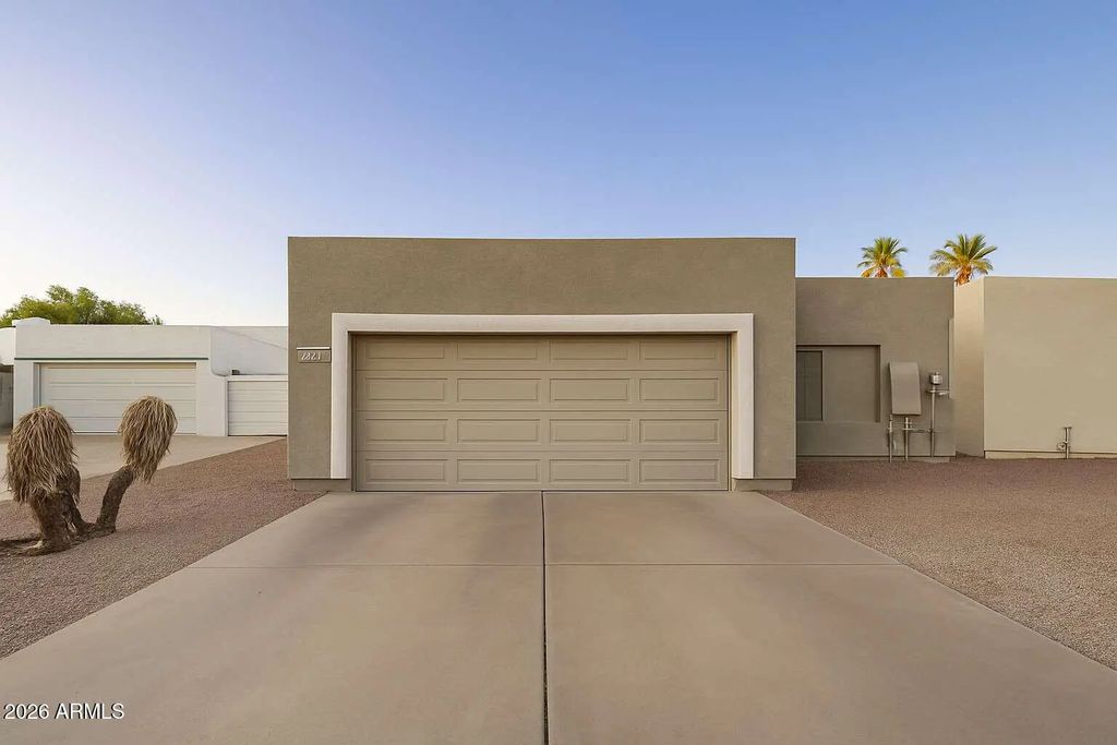 6120 E Augusta Circle, Mesa
