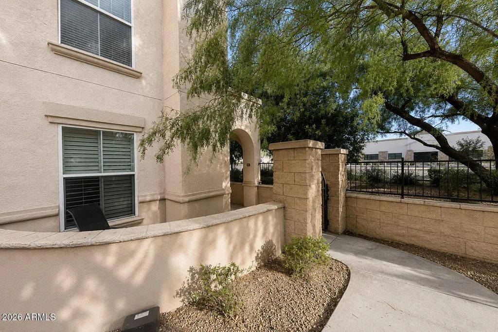 14575 W Mountain View Boulevard (unit 612), Surprise