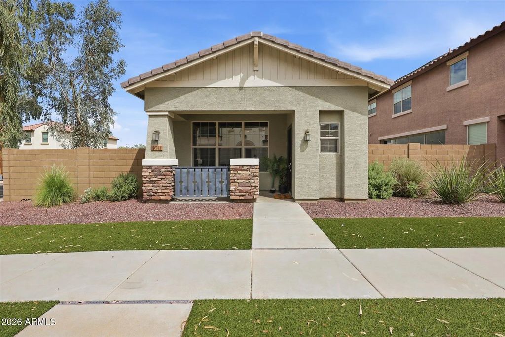 9341 S 34th Lane, Laveen