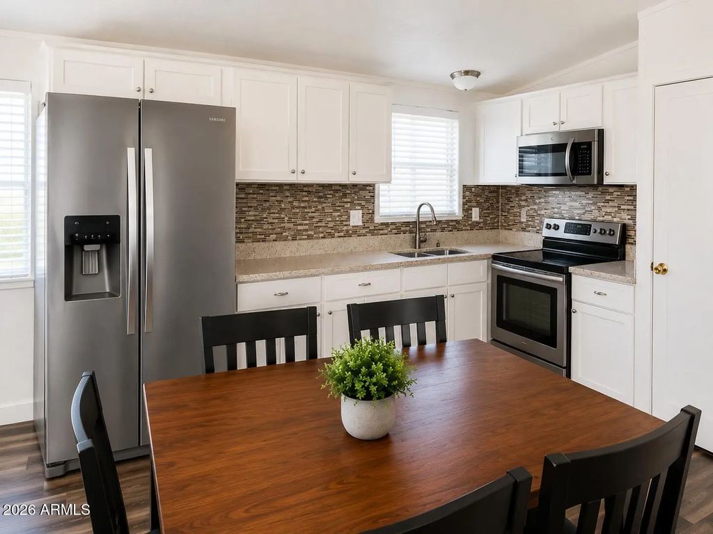 156 N Hawes Road (unit 60), Mesa