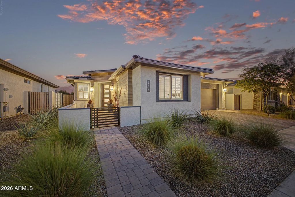 1337 W Camina Buena Vista, San Tan Valley