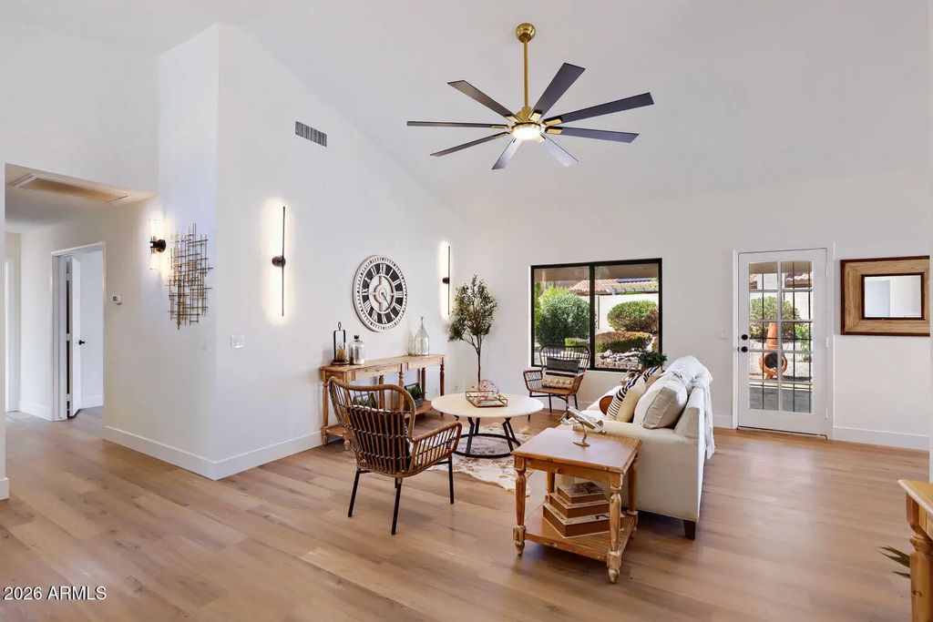 9232 W Behrend Drive, Peoria
