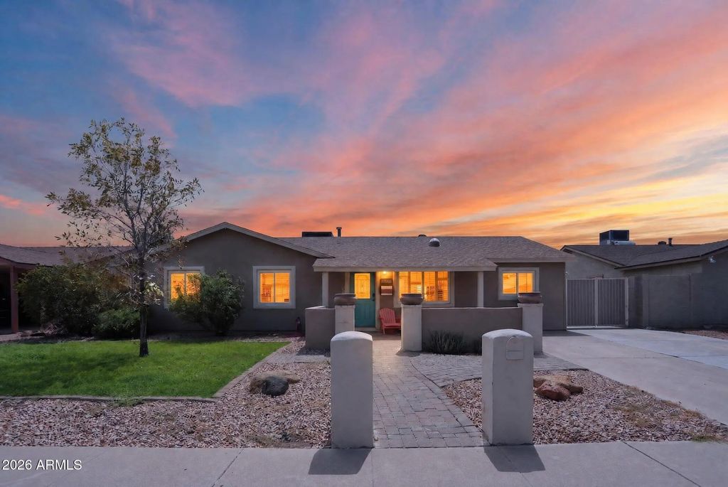 3629 E Winchcomb Drive, Phoenix