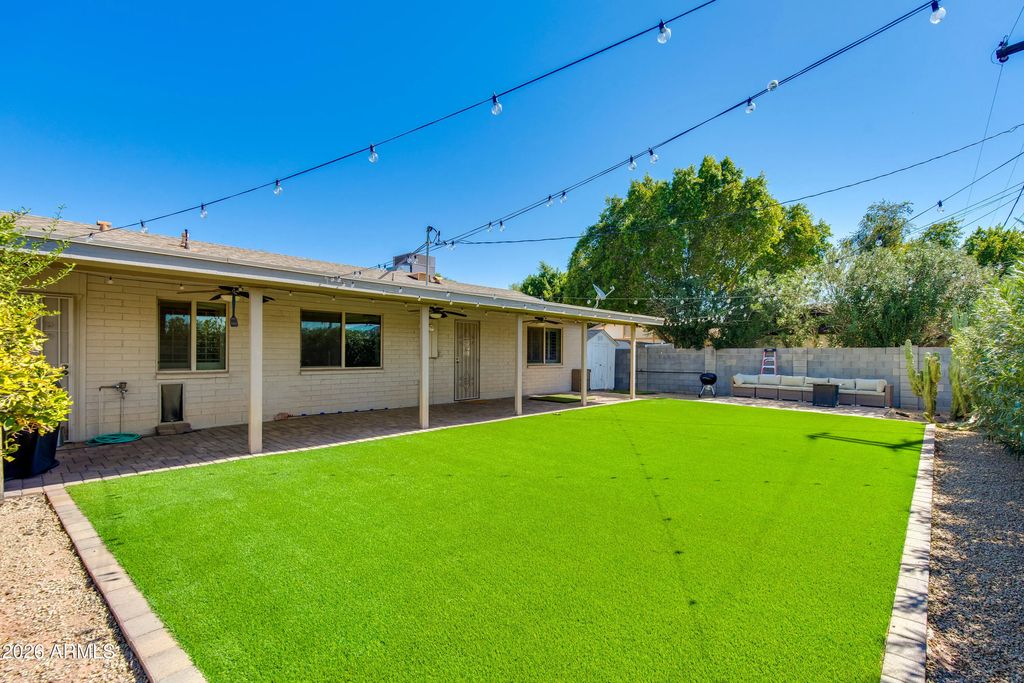2801 E Mercer Lane, Phoenix
