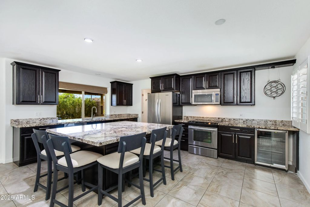 2801 E Mercer Lane, Phoenix
