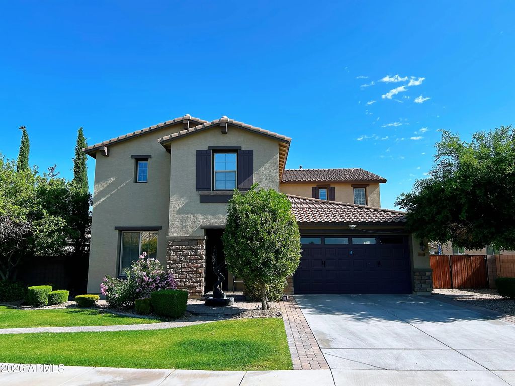 702 W San Carlos Way, Chandler