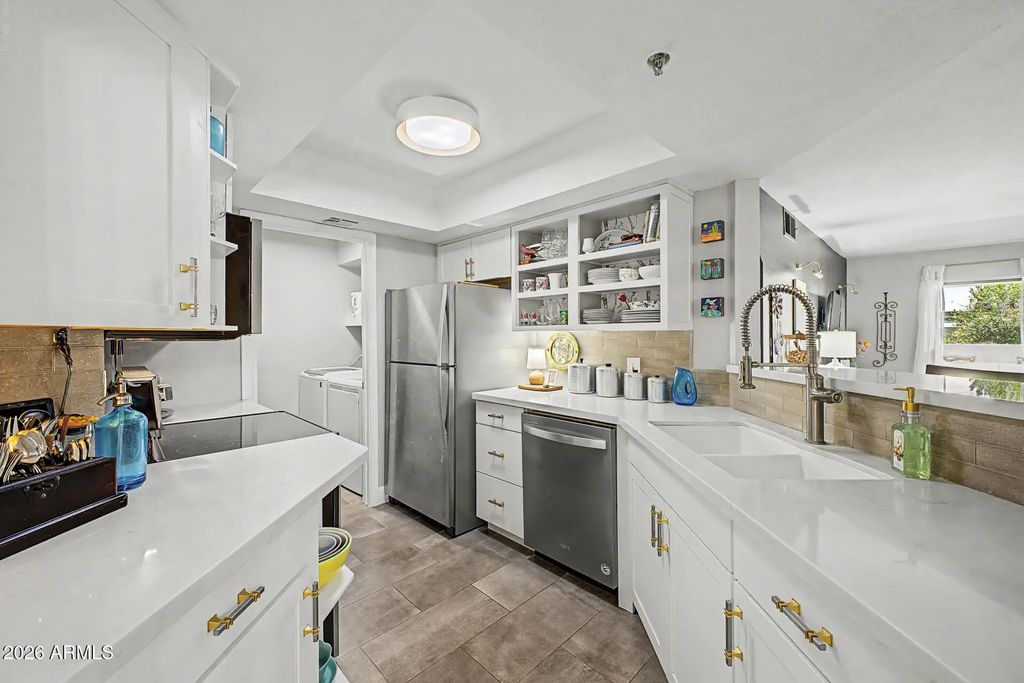 5104 N 32nd Street (unit 123), Phoenix
