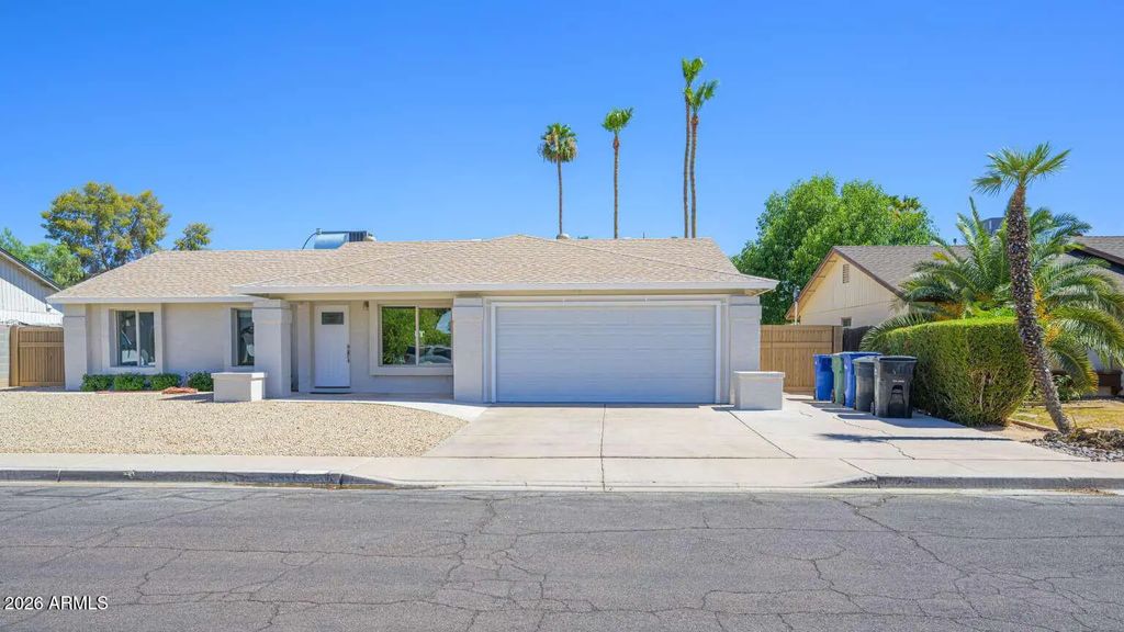 607 W Los Lagos Vista Avenue, Mesa