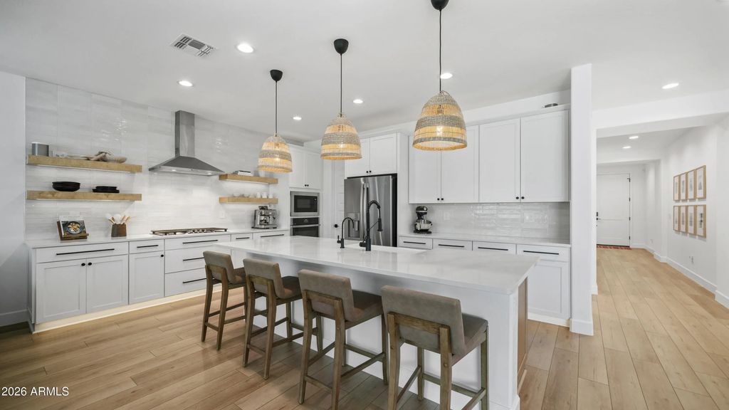 7512 W Odeum Lane, Phoenix