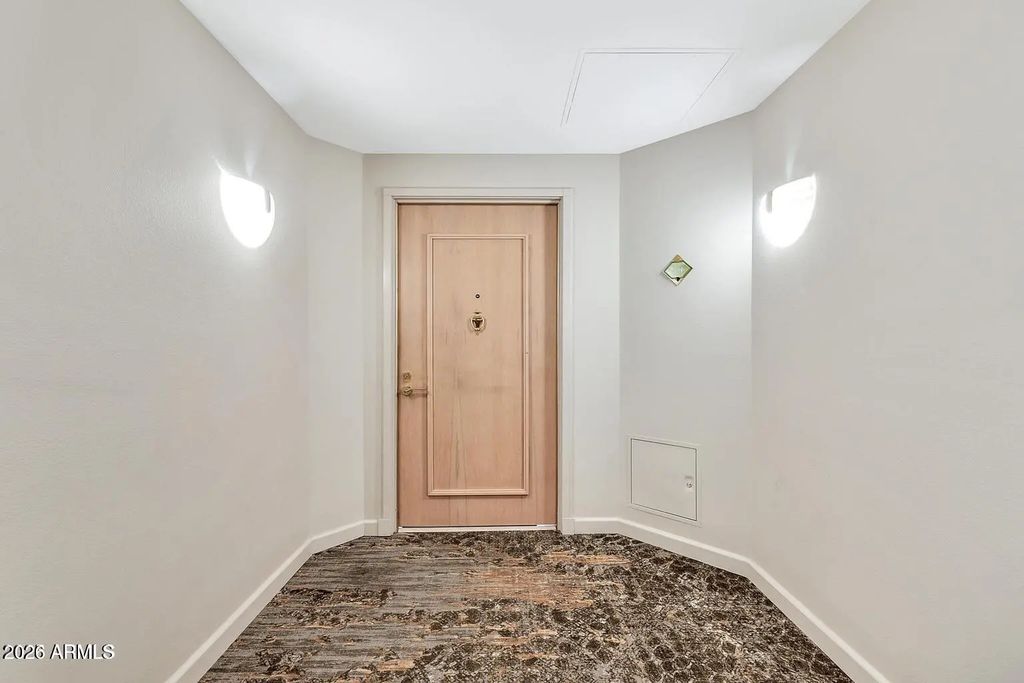1040 E Osborn Road (unit 404), Phoenix
