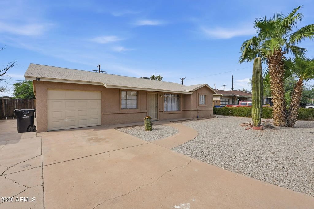 2231 W Orangewood Avenue, Phoenix