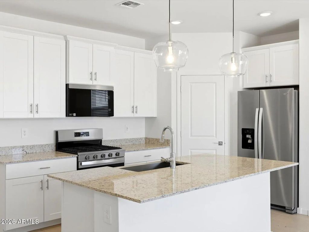 225 S 177th Drive, Goodyear